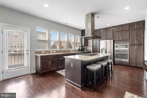 Kitchen - 21077 Ashburn Heights Dr, Ashburn, VA 20148 photo 2 of 5