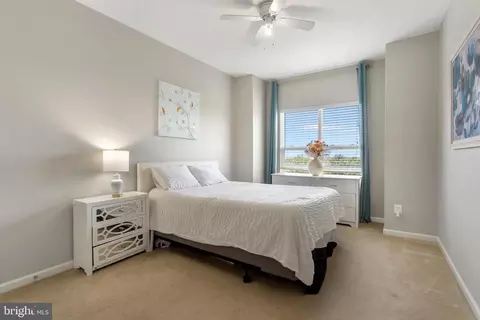 Bedroom - 21077 Ashburn Heights Dr, Ashburn, VA 20148 photo 8 of 8