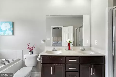 Other - 21077 Ashburn Heights Dr, Ashburn, VA 20148 photo 6 of 9