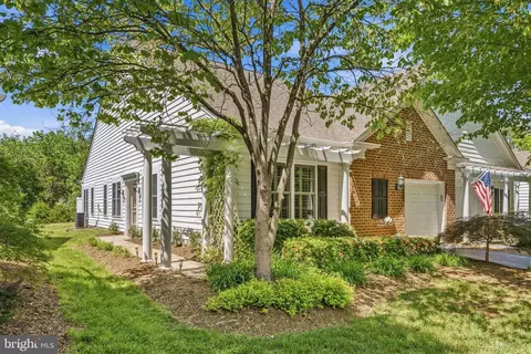 44394 Oakmont Manor Sq, Ashburn, VA 20147