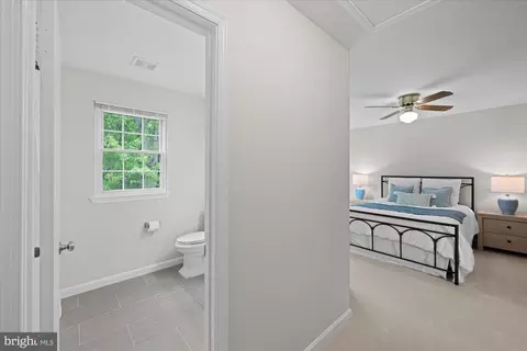 Entry Way - 27 Brinks Ct, Sterling, VA 20165 photo 2 of 2