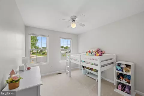 Bedroom - 27 Brinks Ct, Sterling, VA 20165 photo 3 of 5