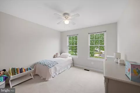 Bedroom - 27 Brinks Ct, Sterling, VA 20165 photo 4 of 5