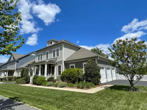 41953 Paddock Gate Pl, Ashburn, VA 20148