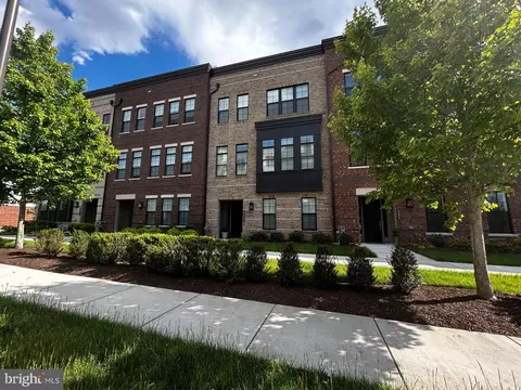 43909 Evelyn Path Ter, Ashburn, VA 20147