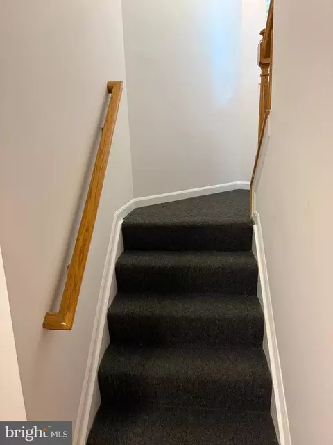 Entry Way - 21120 Adirondack Ter, Ashburn, VA 20147 photo 2 of 2
