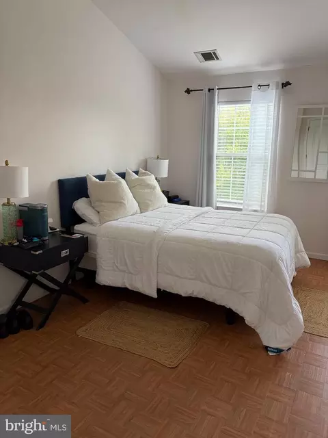 Bedroom - 21120 Adirondack Ter, Ashburn, VA 20147 photo 1 of 3