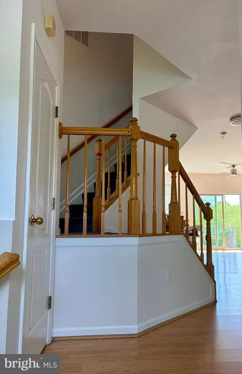 Entry Way - 21120 Adirondack Ter, Ashburn, VA 20147 photo 1 of 2