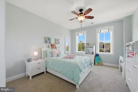 Bedroom - 41704 Bloomfield Path St, Ashburn, VA 20148 photo 5 of 8
