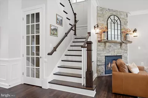 Entry Way - 41704 Bloomfield Path St, Ashburn, VA 20148 photo 9 of 17