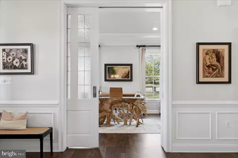 Entry Way - 41704 Bloomfield Path St, Ashburn, VA 20148 photo 3 of 17