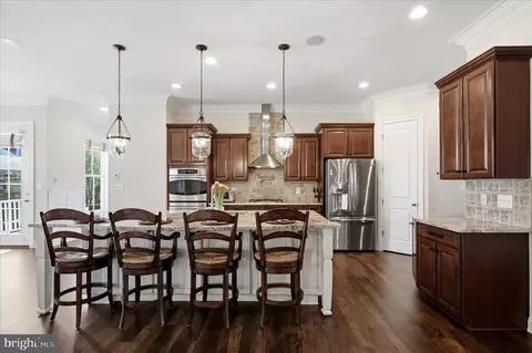 Kitchen - 41704 Bloomfield Path St, Ashburn, VA 20148 photo 1 of 5