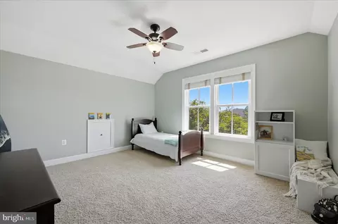 Bedroom - 41704 Bloomfield Path St, Ashburn, VA 20148 photo 7 of 8