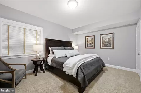 Bedroom - 41704 Bloomfield Path St, Ashburn, VA 20148 photo 8 of 8