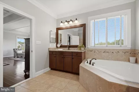 Entry Way - 41704 Bloomfield Path St, Ashburn, VA 20148 photo 12 of 17