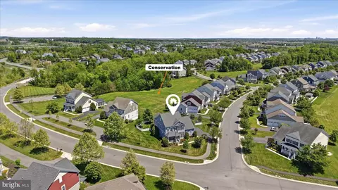 View/Area - 41704 Bloomfield Path St, Ashburn, VA 20148 photo 6 of 17