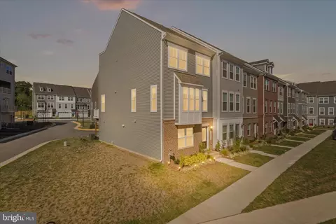 24190 Kilbride Ter, Sterling, VA 20166
