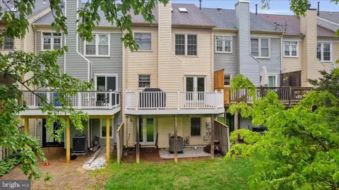 43576 Blacksmith Sq, Ashburn, VA 20147 photo 8