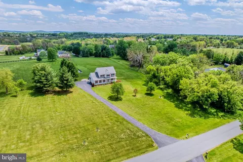 39833 Canterfield Ct, Lovettsville, VA 20180