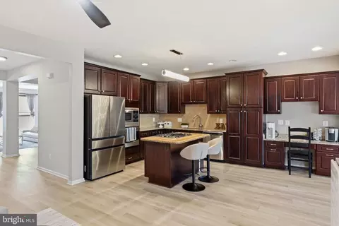 Kitchen - 25633 Anthem Ter, Chantilly, VA 20152 photo 1 of 4