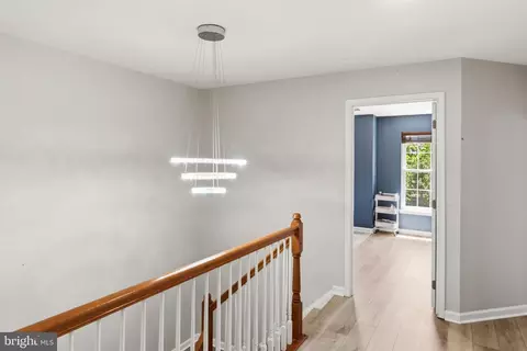 Entry Way - 25633 Anthem Ter, Chantilly, VA 20152 photo 5 of 8