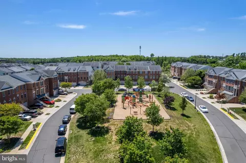 View/Area - 25633 Anthem Ter, Chantilly, VA 20152 photo 7 of 7