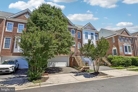 26071 Nimbleton Sq, Chantilly, VA 20152