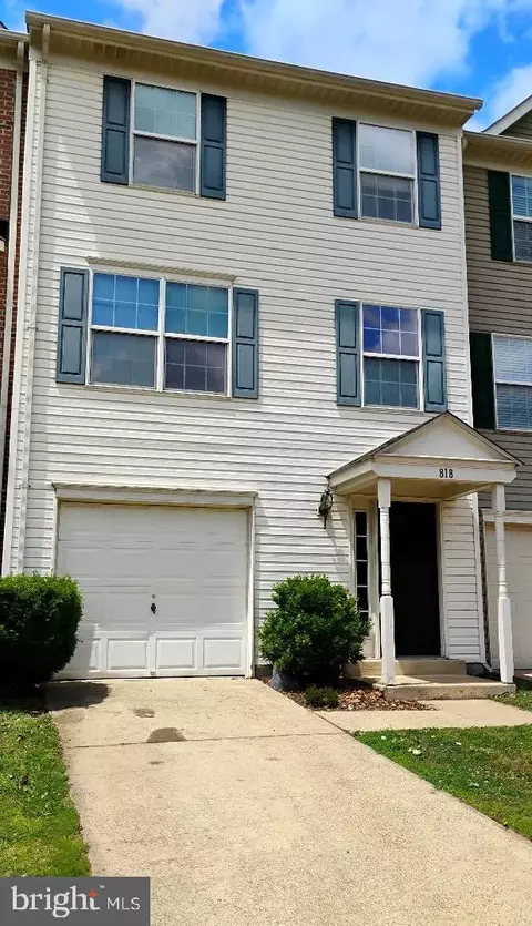 818 Vanderbilt Ter SE, Leesburg, VA 20175