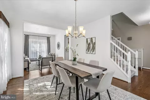 Dining - 42820 Crossbow Ct, Ashburn, VA 20147 photo 2 of 5