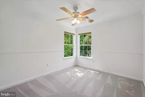 Bedroom - 42820 Crossbow Ct, Ashburn, VA 20147 photo 4 of 8