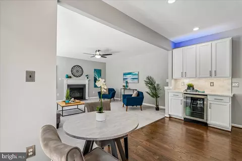 Dining - 42820 Crossbow Ct, Ashburn, VA 20147 photo 5 of 5