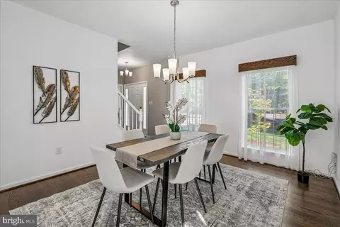 Dining - 42820 Crossbow Ct, Ashburn, VA 20147 photo 3 of 5