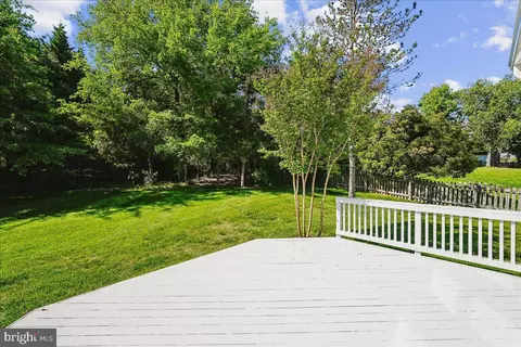 Exterior - 42820 Crossbow Ct, Ashburn, VA 20147 photo 6 of 10