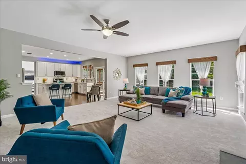 Living - 42820 Crossbow Ct, Ashburn, VA 20147 photo 3 of 6
