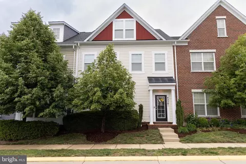 42381 Rosalind St, Ashburn, VA 20148