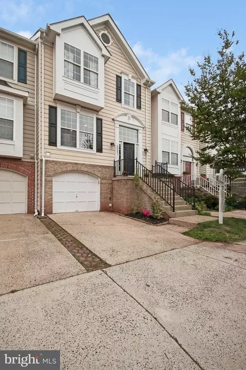 Exterior - 20341 Ashcroft Ter, Sterling, VA 20165 photo 4 of 4
