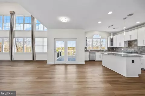 Living - 43341 Barnstead Dr, Ashburn, VA 20148 photo 1 of 6