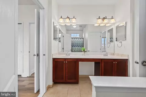 Entry Way - 43341 Barnstead Dr, Ashburn, VA 20148 photo 14 of 17
