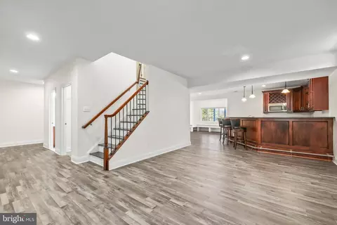 Entry Way - 43341 Barnstead Dr, Ashburn, VA 20148 photo 16 of 17