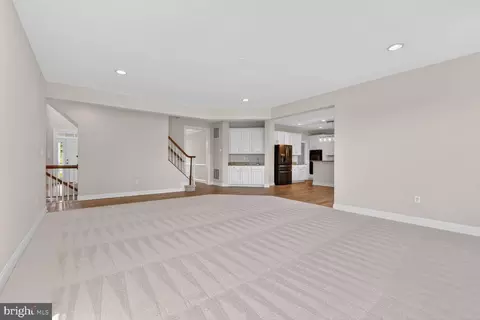 Living - 16546 Lance Trail Ct, Hamilton, VA 20158 photo 7 of 10