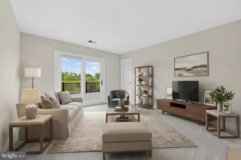 Living - 16546 Lance Trail Ct, Hamilton, VA 20158 photo 8 of 10