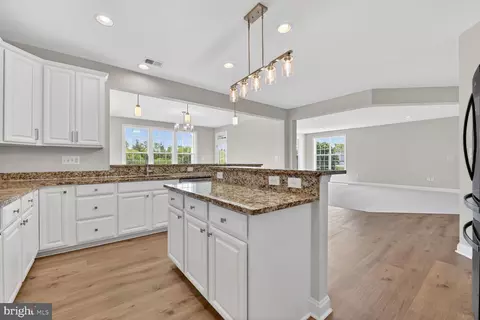 Entry Way - 16546 Lance Trail Ct, Hamilton, VA 20158 photo 5 of 8