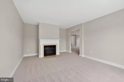 Living - 16546 Lance Trail Ct, Hamilton, VA 20158 photo 9 of 10