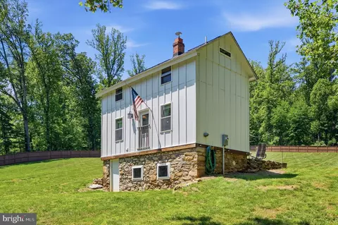 13473 Mountain Rd, Lovettsville, VA 20180