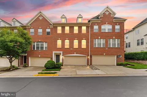 47779 Scotsborough, Sterling, VA 20165