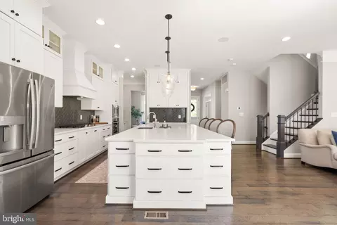 22986 Bubbling Brook Dr, Brambleton, VA 20148