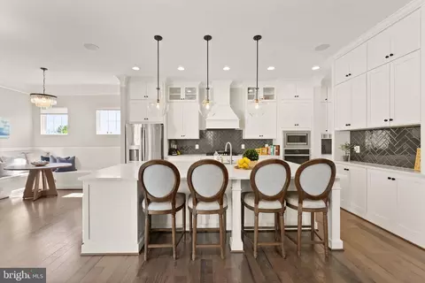 22986 Bubbling Brook Dr, Brambleton, VA 20148