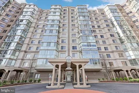 19375 Cypress Ridge Ter #621, Leesburg, VA 20176