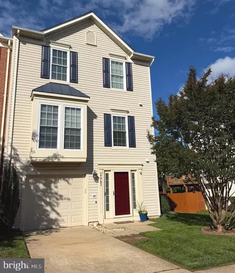 21782 Willesden Junction Ter, Sterling, VA 20166