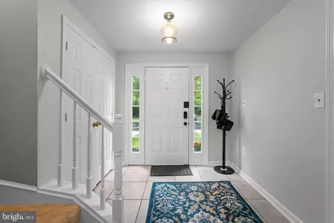 Entry Way - 43226 Clearnight Ter, Ashburn, VA 20147 photo 2 of 3